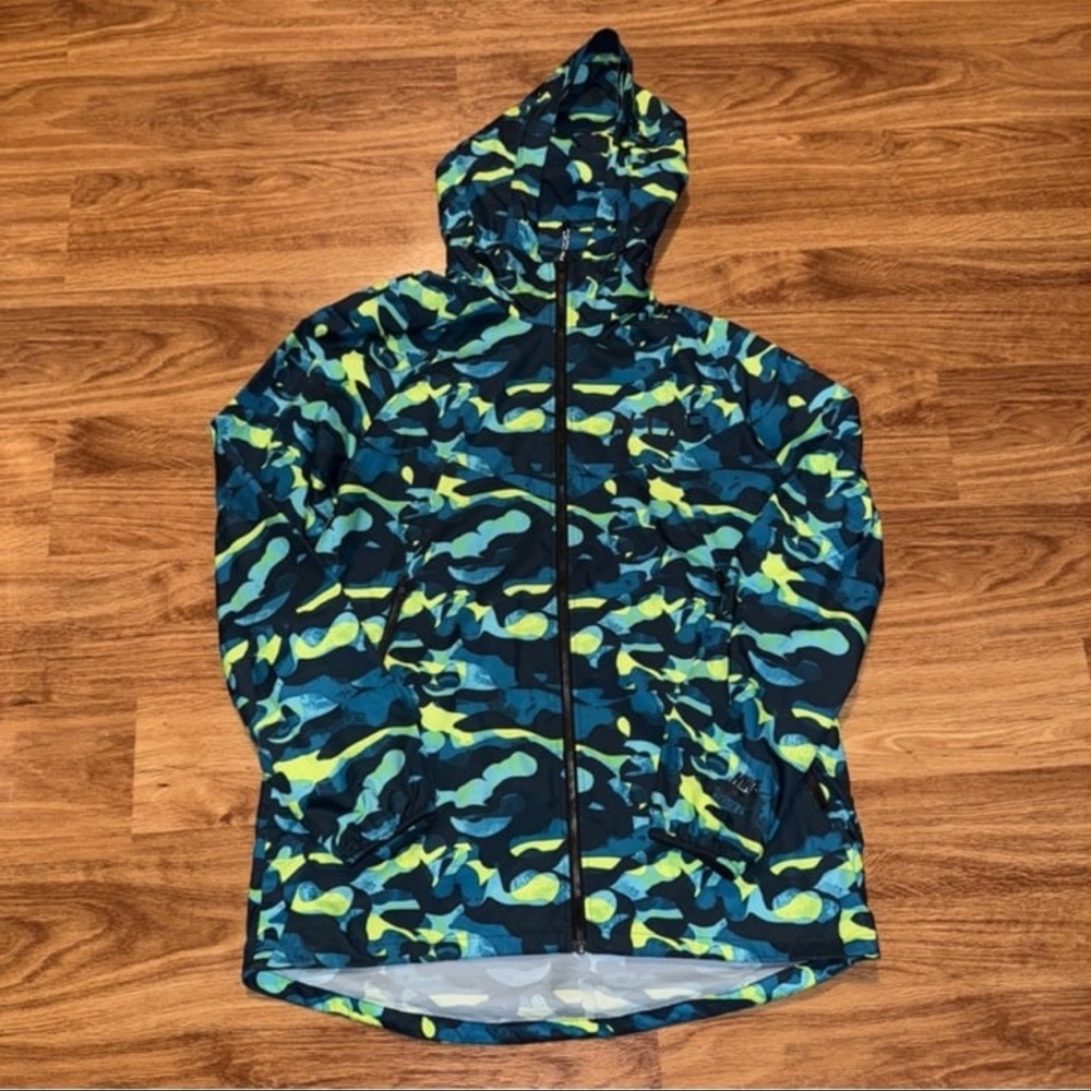 NIKE T/F Windrunner’s Women’s Jacket - Picture 3 of 11